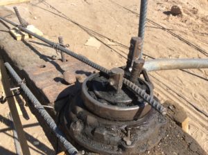 Ingenious rebar bender made from an old bearing........